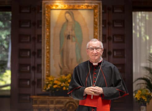 Pietro Parolin, número dos del Papa Francisco, dio positivo a Covid