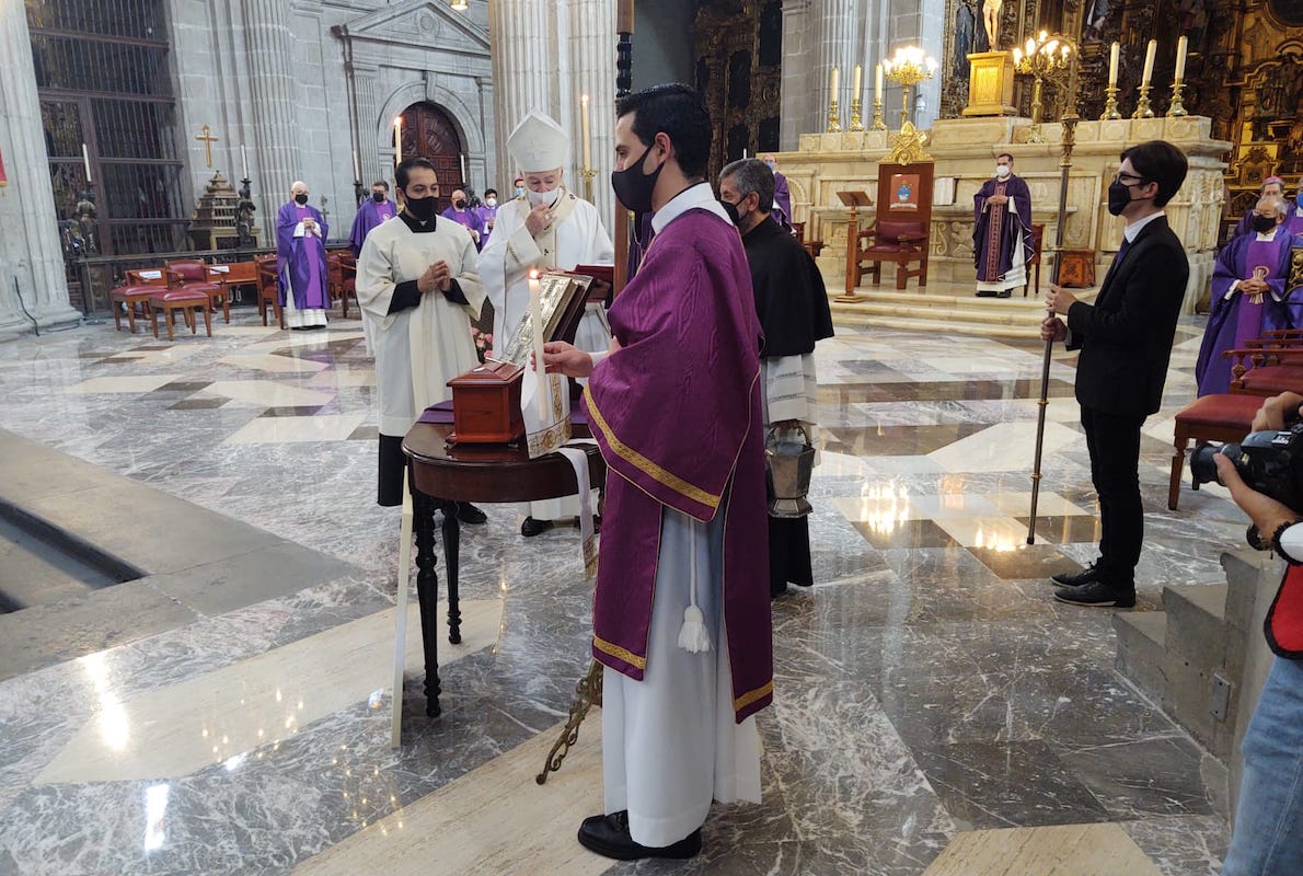 Misa de exequias de Mons. Abelardo Alvarado Alcántara en la Catedral de México / Foto: Ricardo Sánchez