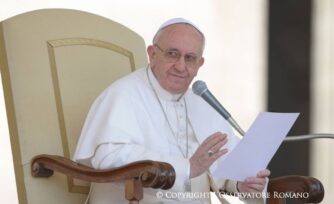 Papa Francisco: Educar a las nuevas generaciones, para un mundo mejor