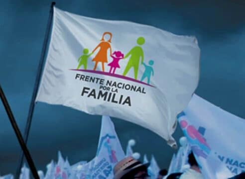 FNF y Red Familia celebran fallo a favor de diputada pro-familia