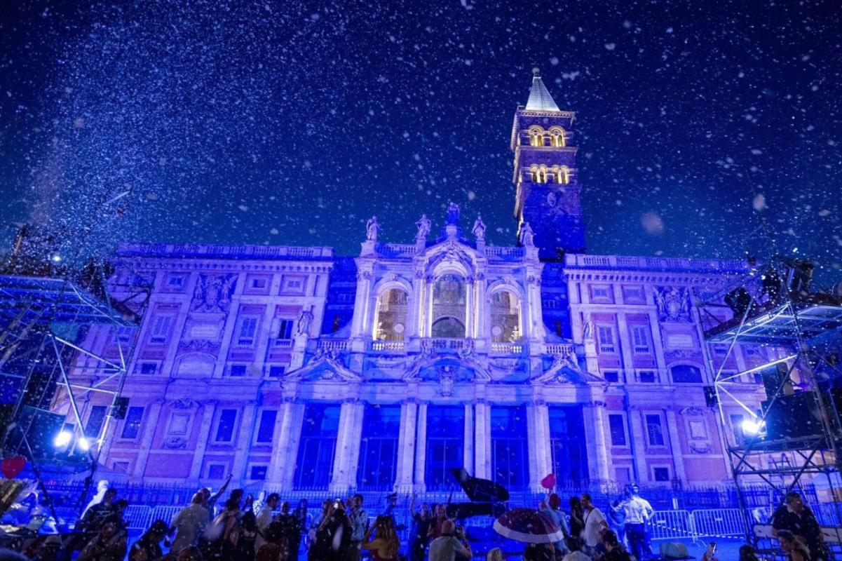 Cada año se hace la evocación del milagro de Nuestra Señora de las Nieves en la Basílica de Santa María la Mayor. Foto: Vatican News.