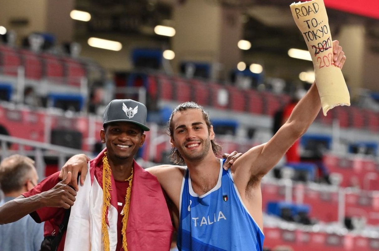 El catarí Mutaz Essa Barshim y el italiano Gianmarco Tamberi acordaron dejar de competir para ambos ganar la medalla de oro. Foto: Europa Press.