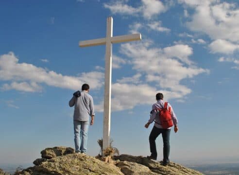 ¿Qué es un director espiritual y cómo conseguir uno?