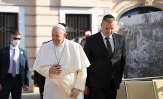 Papa Francisco: católicos y judíos estamos unidos contra toda violencia