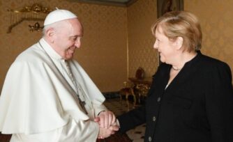 "Hasta pronto", la canciller Ángela Merkel y el Papa Francisco se despiden