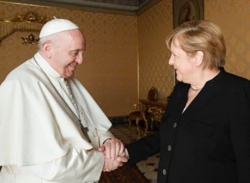 "Hasta pronto", la canciller Ángela Merkel y el Papa Francisco se despiden