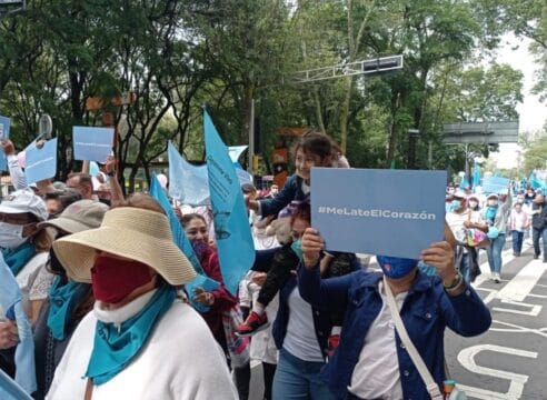 Manifiesto: Marchamos a favor de la mujer y de la vida