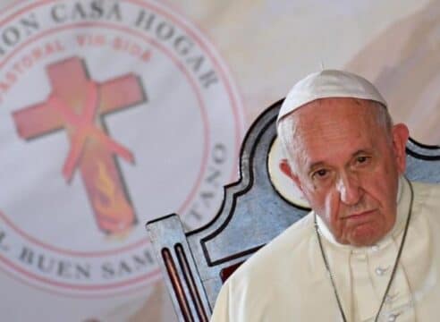 El Papa agradece a quienes cuidan y atienden enfermos de VIH/SIDA