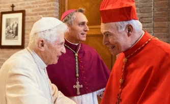 Card. Aguiar: la timidez del Papa Benedicto XVI convertida en ternura