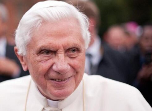 El día en que Benedicto XVI se comparó con un bufón