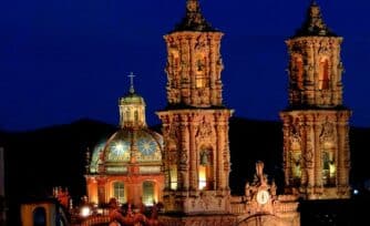 Taxco, donde las mismas piedras son una oración interminable