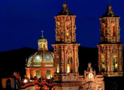 Taxco, donde las mismas piedras son una oración interminable