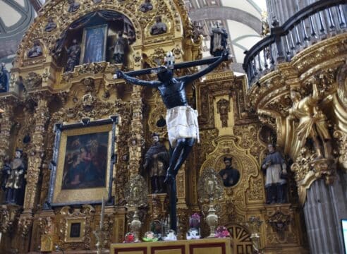 Oración al Señor del Veneno o Cristo Negro para pedirle un milagro