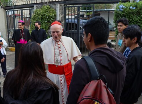 Consejos del Cardenal Carlos Aguiar Retes para fortalecer a los jóvenes espiritualmente