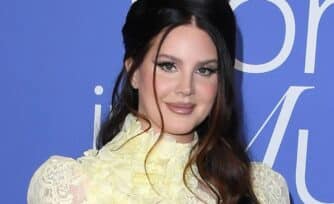 Lana del Rey visita al Rey de Reyes en su regreso a los escenarios