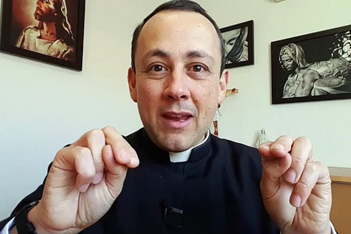 Los evangelizadores digitales se ‘darán de topes’ con este consejo del padre Güemes
