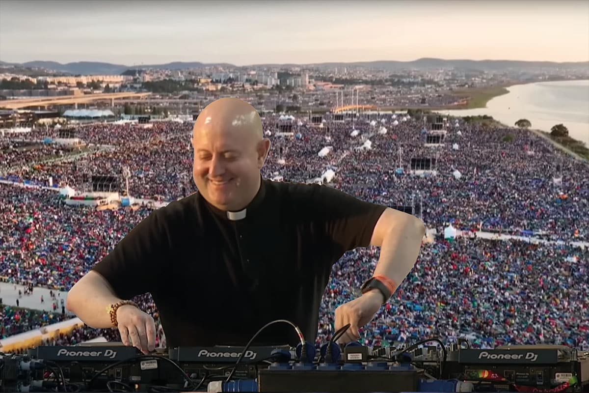 Viral: cura DJ difunde mensaje del Papa Francisco con música tecno y causa furor