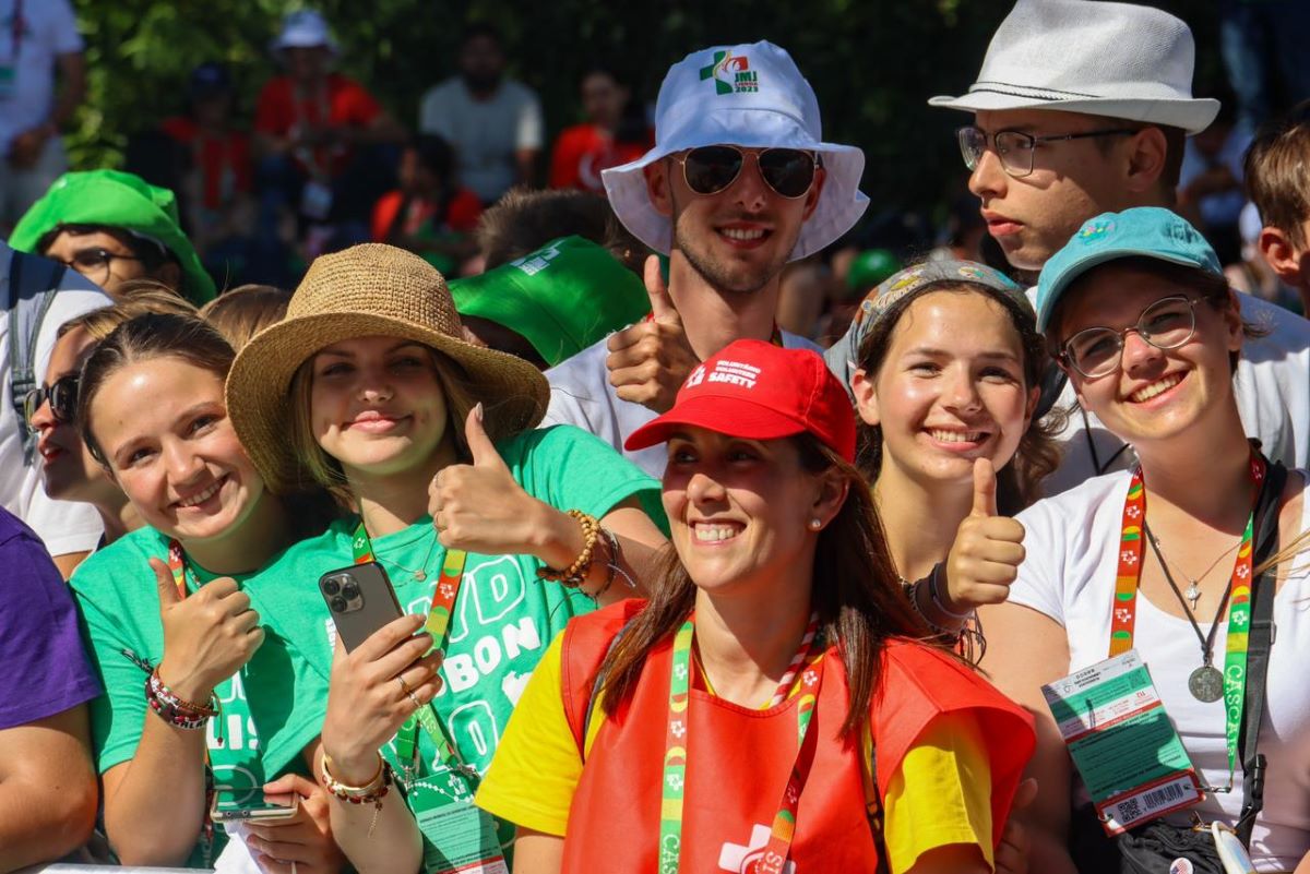 Jóvenes en la JMJ Lisboa 2023