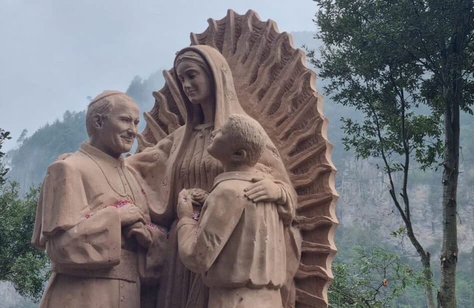 Camino de Guadalupe: 22 kilómetros de fe y esplendor en el Pico de Orizaba