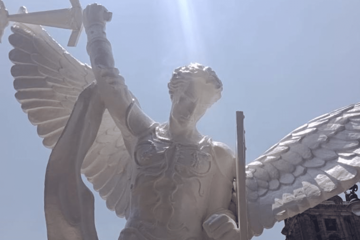 Gran escultura de san Miguel Arcángel recorrerá las calles de la CDMX