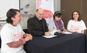 Iglesia y organizaciones civiles firman convenio histórico contra el abuso sexual a menores