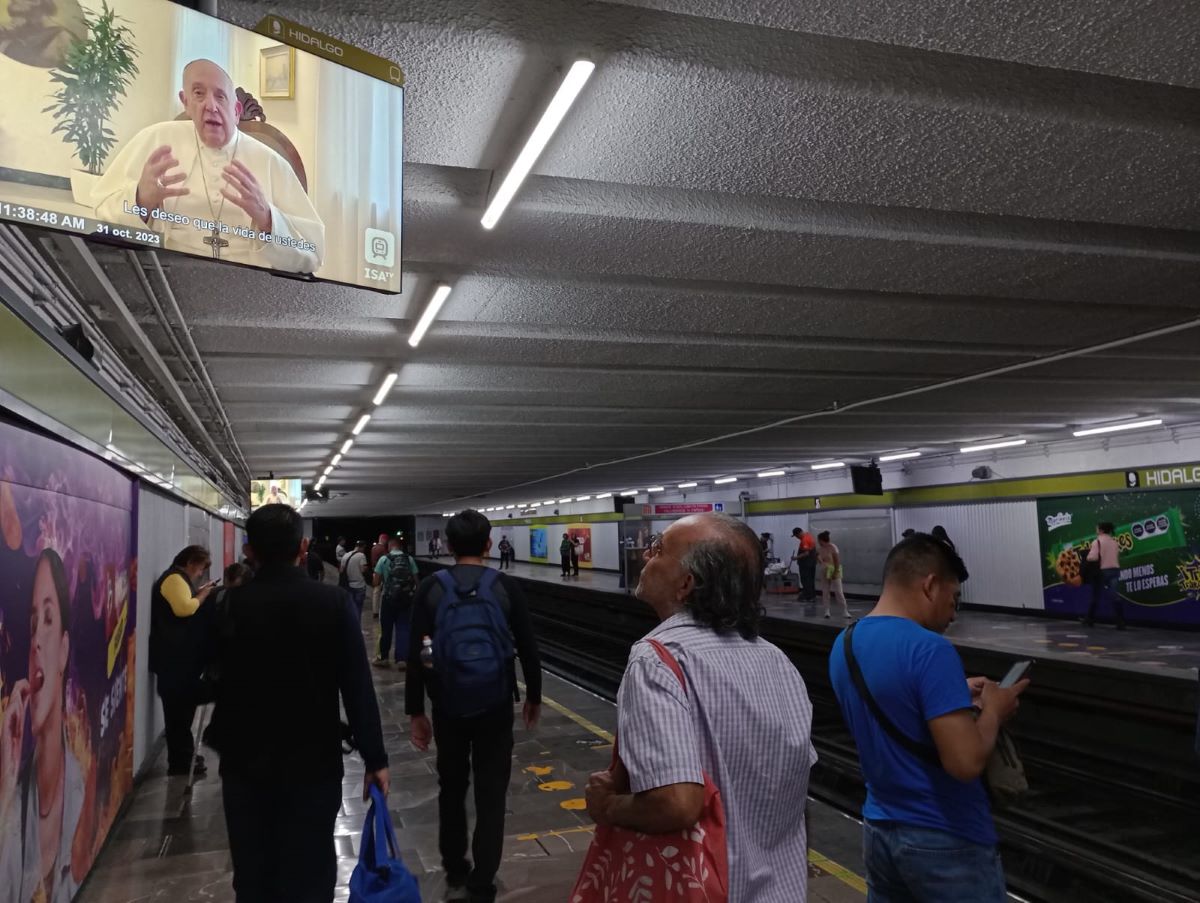 La historia detrás del mensaje del Papa Francisco a los usuarios del Metro de la CDMX