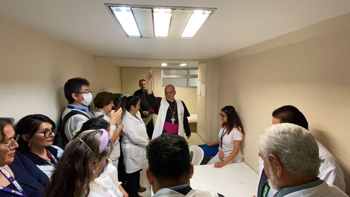 Abren Consultorio de atención espiritual católica en hospital de La Villa en la CDMX