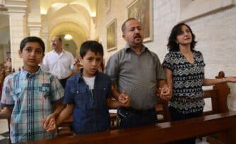 Tener hijos pequeños no es pretexto para dejar de ir a Misa