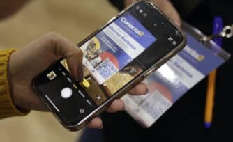 Redes sociales y adolescentes: 4 claves para educar en un mundo "hiperconectado"