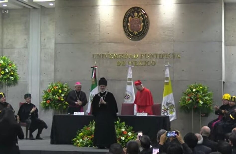 Universidad Pontificia de México inicia ciclo escolar con nuevo rector interino