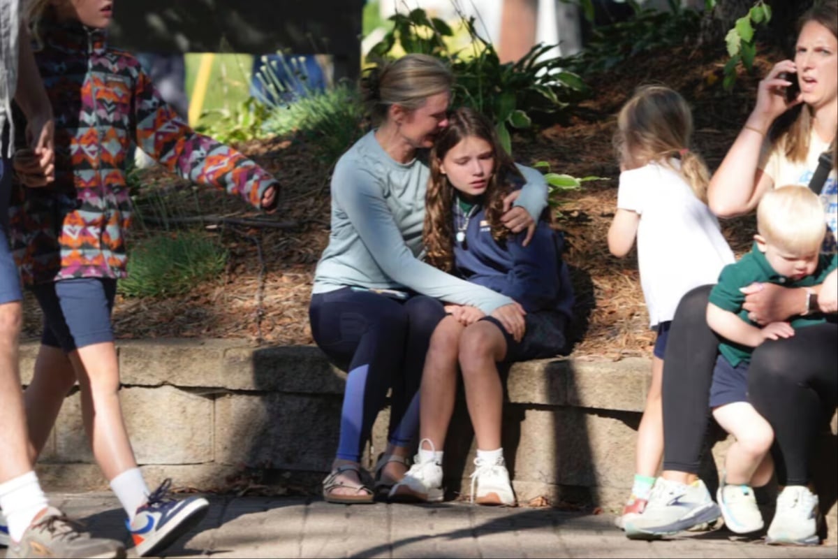 Esto es lo que sabemos del tiroteo en una iglesia y escuela católica en Estados Unidos