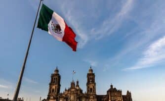 ¡Que viva la unidad de los mexicanos!