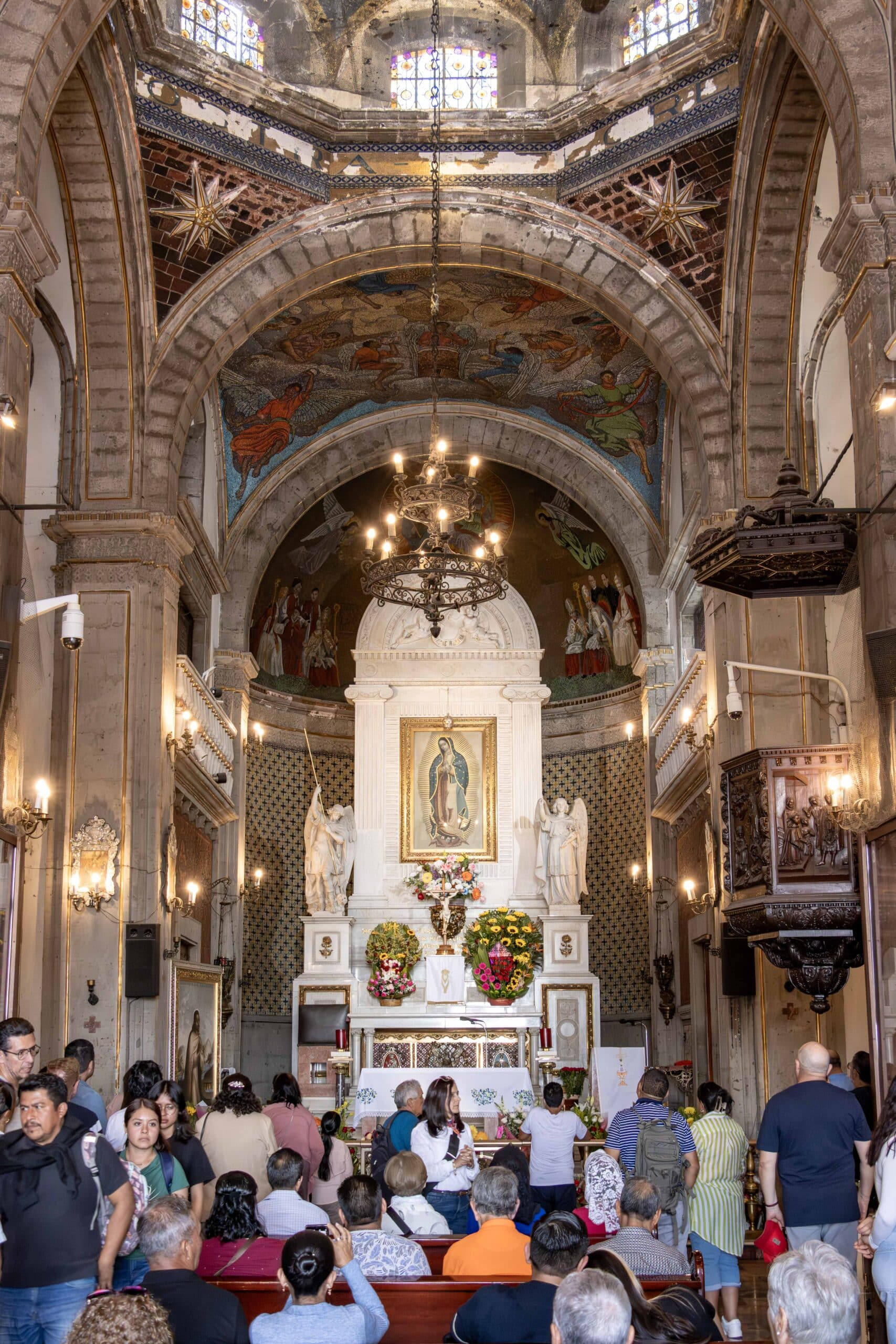 Capilla Cerrito con gente