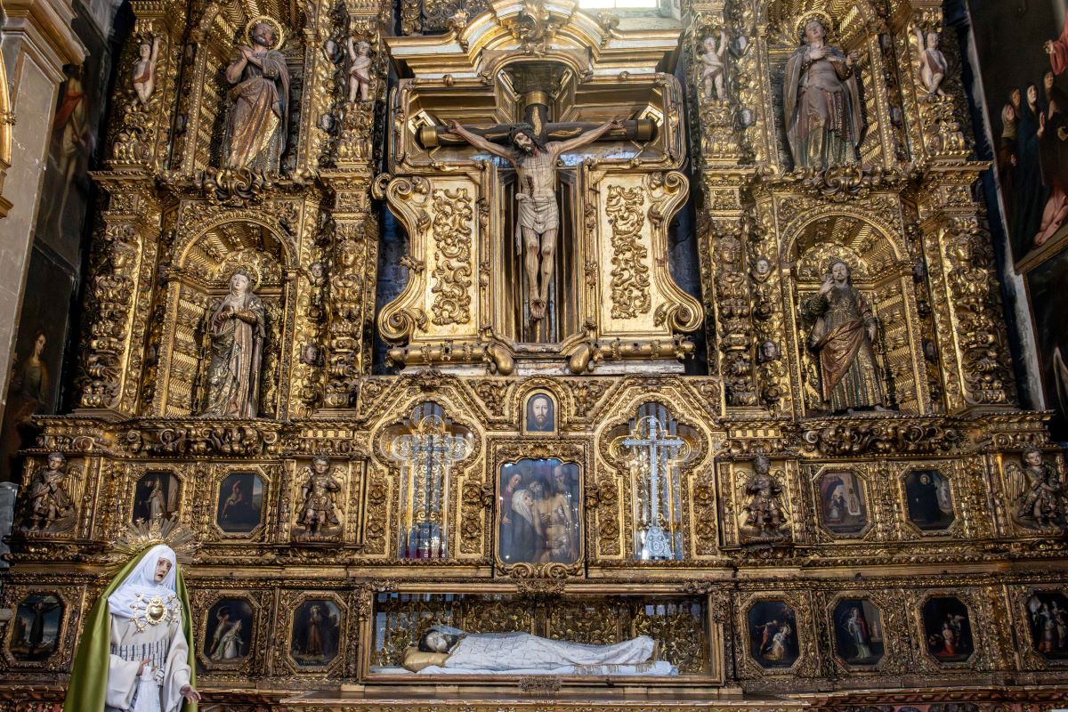 Así es la Capilla de las Reliquias de la Catedral Metropolitana, donde reposan más de 200 santos y mártires