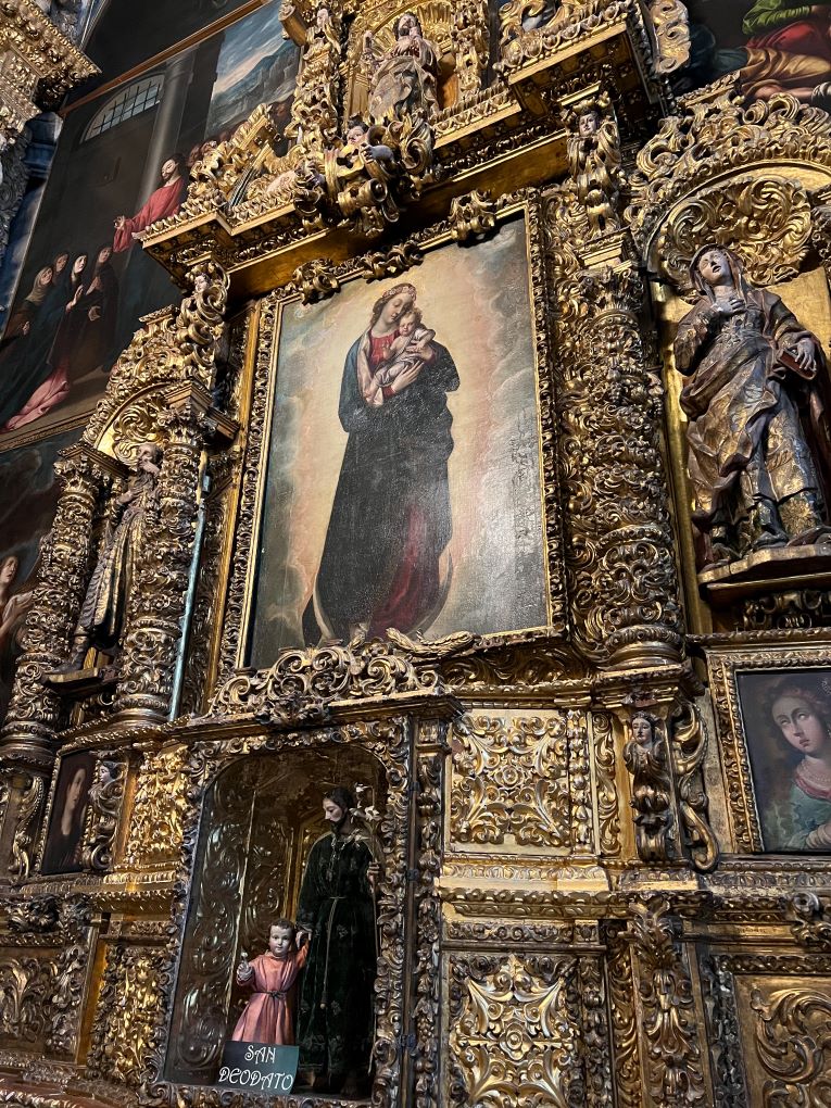 Capilla de reliquias retablo Virgen de la Confinaza