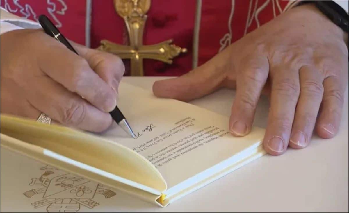 ¿Qué es una Encíclica y cuál es la diferencia entre una Carta Apostólica y una Exhortación Apostólica?