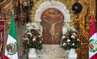 El Señor de los Milagros, el Cristo "morado" que llegó desde Perú a México