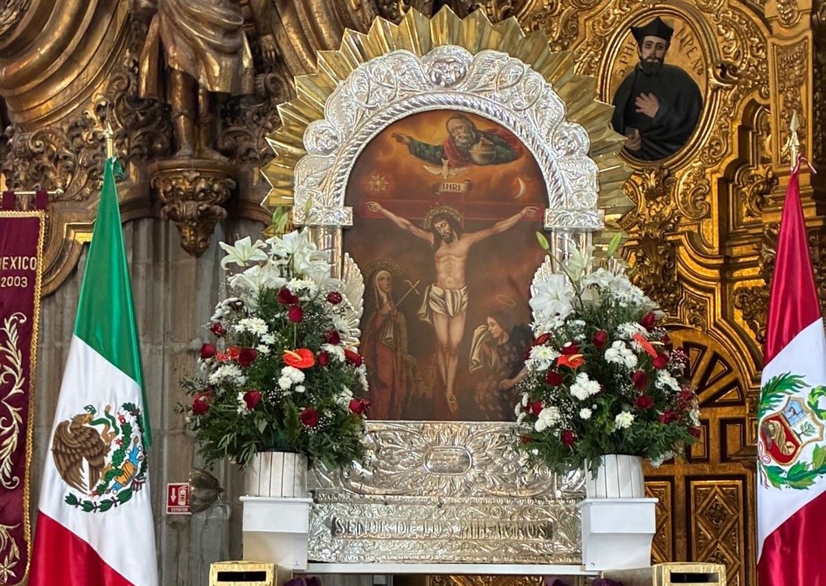 El Señor de los Milagros, el Cristo "morado" que llegó desde Perú a México