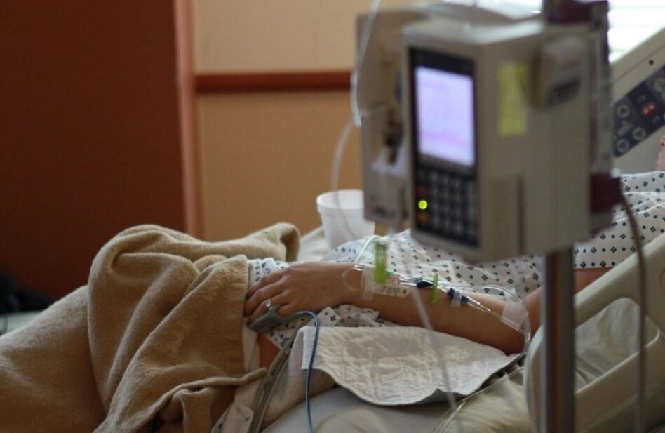 ¿Está bien desconectar a un familiar que está en coma o muerte cerebral?