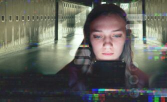 Número desconocido, el documental de Netflix que expone el lado más oscuro del acoso digital