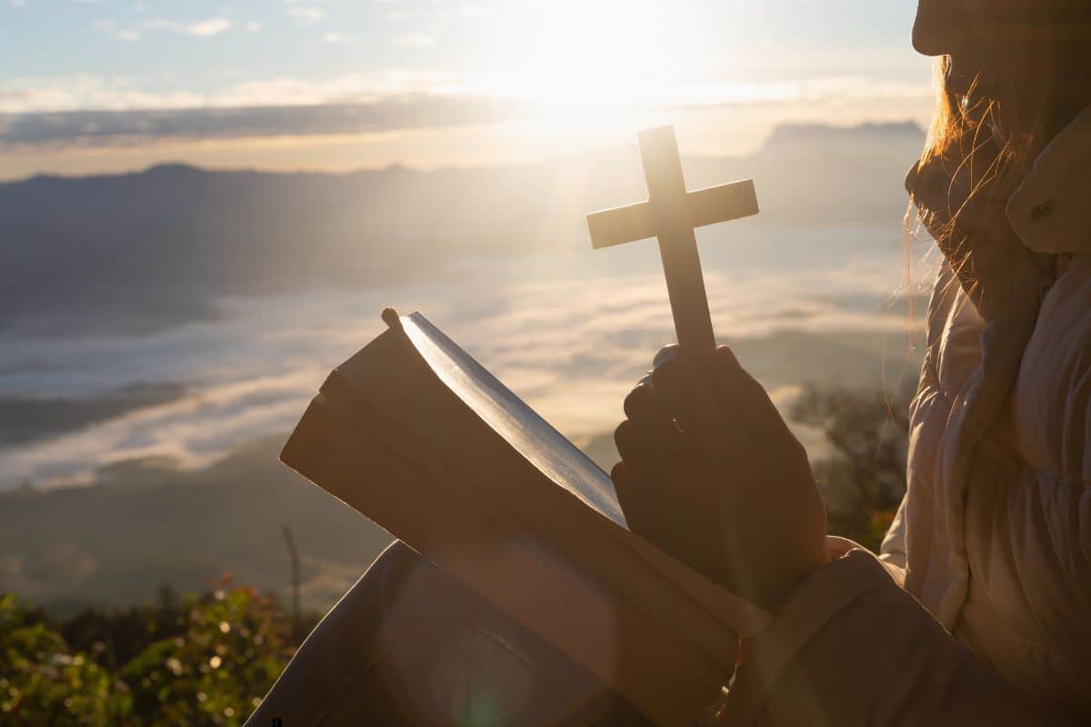 Hábitos para ser un buen misionero con ayuda de los Santos
